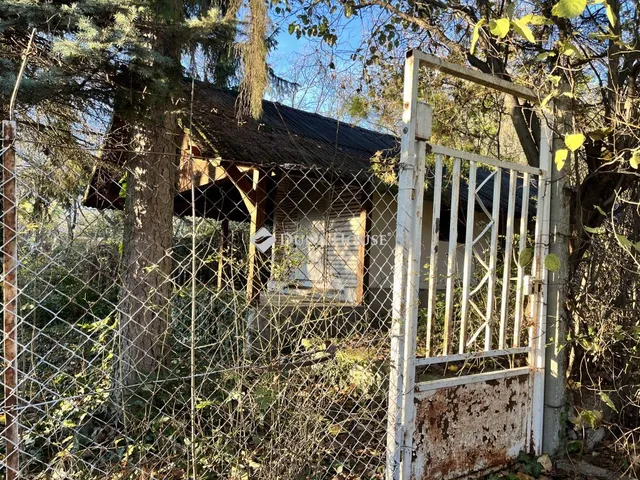 Eladó telek Pomáz 1871 nm