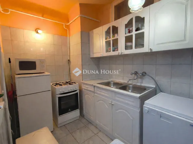 Eladó lakás Gödöllő, Szabadság út 50 nm