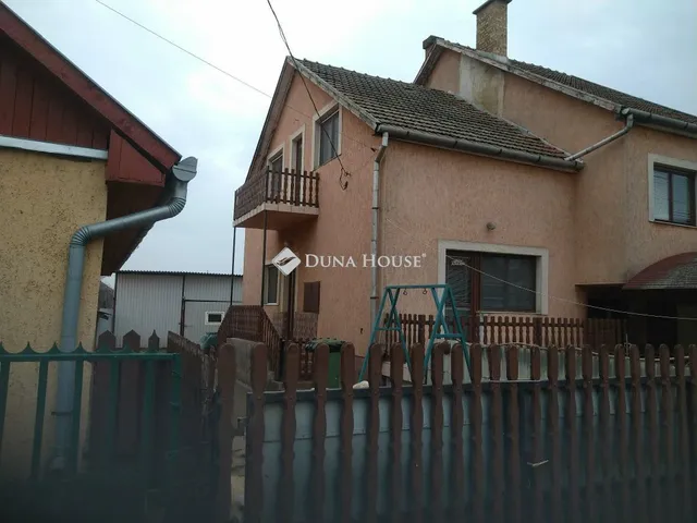 Eladó ház Heves 19 nm