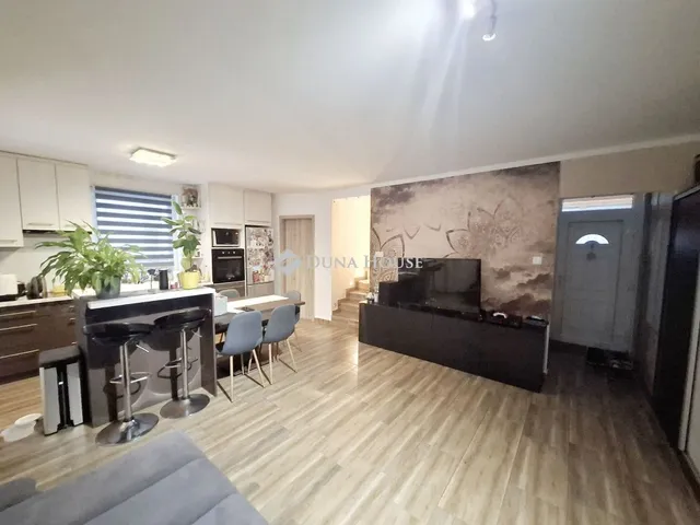 Eladó ház Fót 90 nm