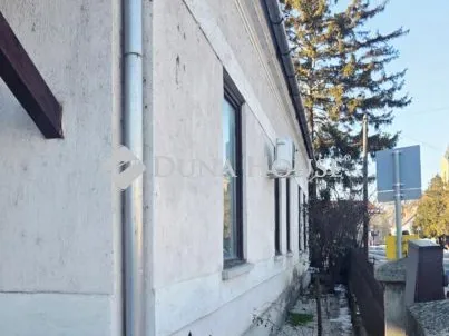 Eladó ház Szabadbattyán, Széchenyi utca 470 nm
