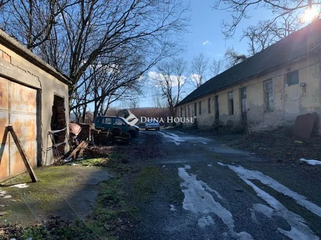 Eladó ház Tatabánya, Borbély utca 516 nm