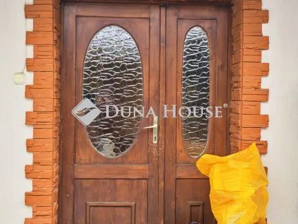 Eladó ház Csomád, József Attila utca 253 nm