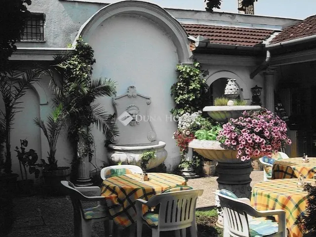 Eladó ház Vác, Dózsa György út 395 nm