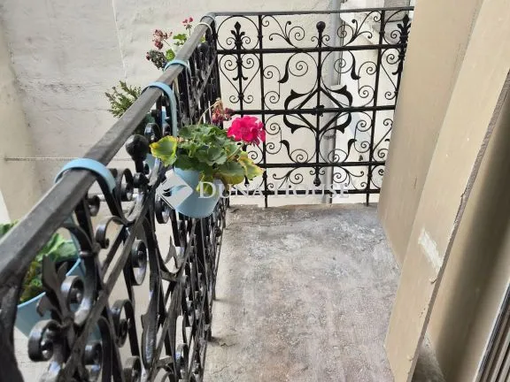 Eladó lakás Budapest VI. kerület 17 nm