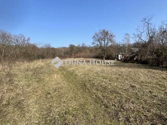 Eladó telek Pomáz, Folyondár utca 4395 nm