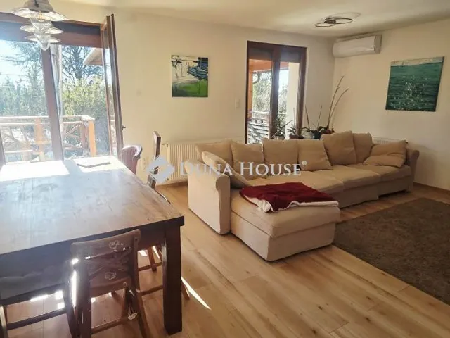 Eladó ház Veresegyház, Szánkózó utca 266 nm