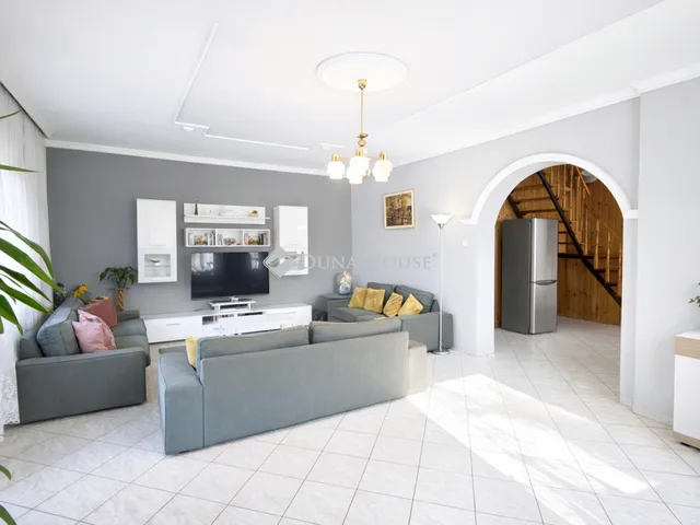 Eladó ház Göd, Sajó utca 235 nm