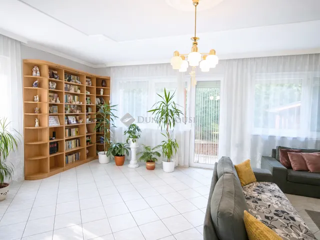 Eladó ház Göd, Sajó utca 235 nm