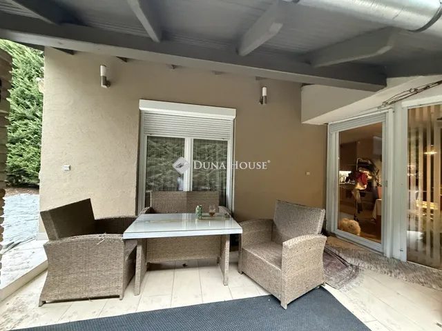 Eladó ház Szentendre, Barackvirág utca 240 nm