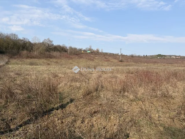 Eladó telek Vác 23390 nm