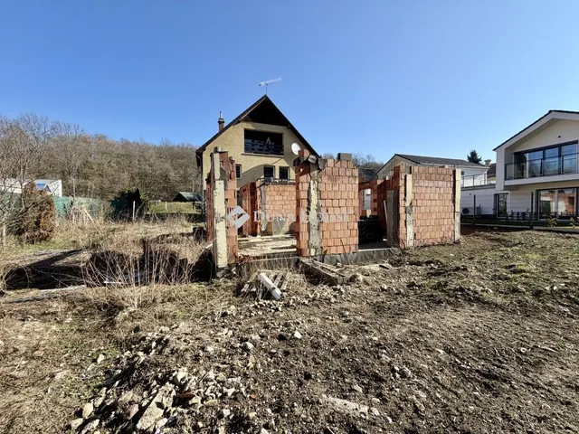 Eladó telek Szentendre, Szentlászlói út 683 nm