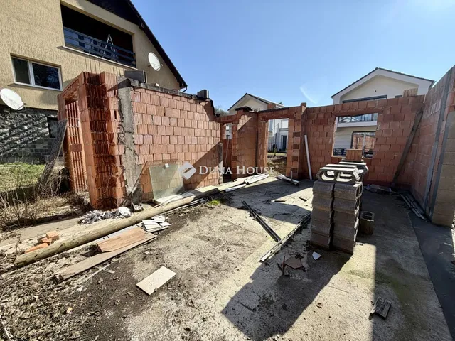 Eladó telek Szentendre, Szentlászlói út 683 nm