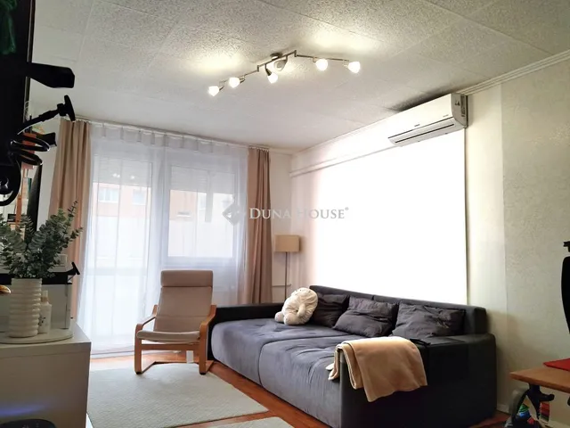 Eladó lakás Budapest XV. kerület, Erdőkerülő utca 55 nm