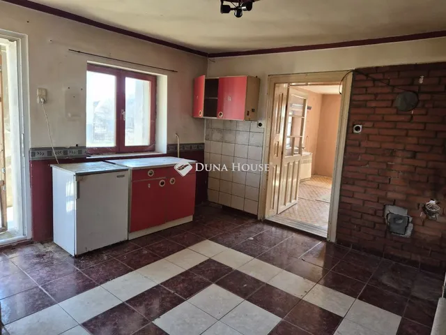 Eladó ház Valkó 149 nm