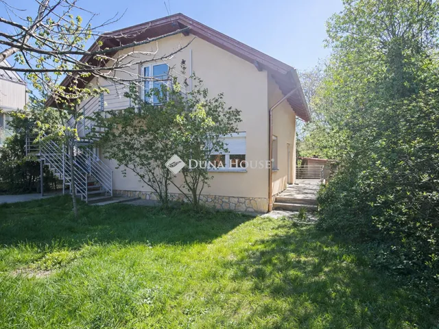 Eladó ház Szentendre, Diófa utca 156 nm