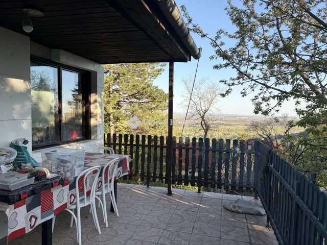 Eladó üdülő és hétvégi ház Szentendre 119 nm