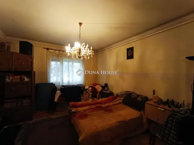 Eladó ház Csörög, Tölgyfa utca 185 nm