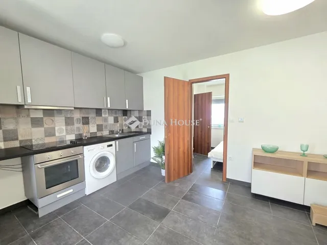 Eladó lakás Vác 35 nm