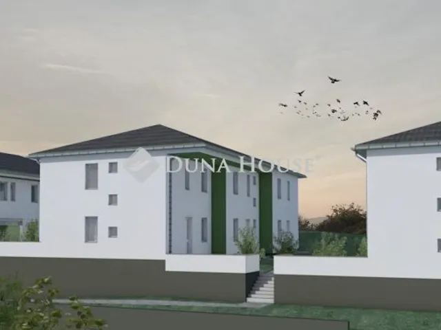 Eladó ház Vác, Napsugár utca 90 nm