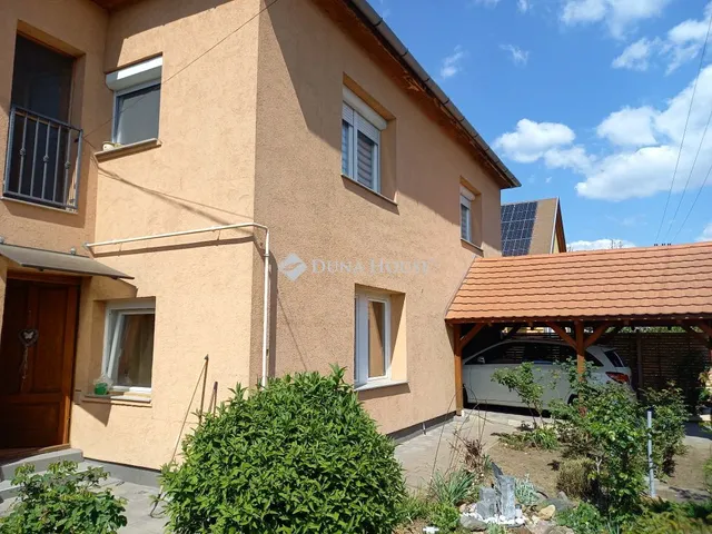 Eladó ház Fót 165 nm