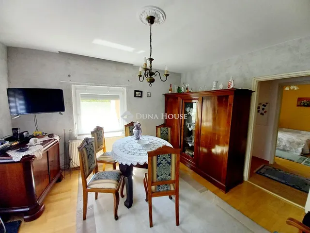 Eladó ház Fót 165 nm