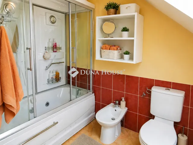 Eladó lakás Budapest IV. kerület, Járműtelep utca 138 nm