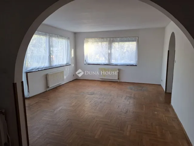 Eladó ház Erdőkertes 202 nm