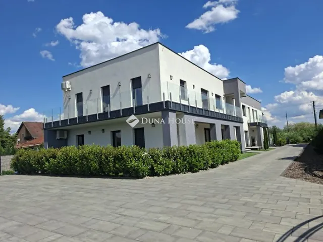 Eladó ház Újhartyán 120 nm