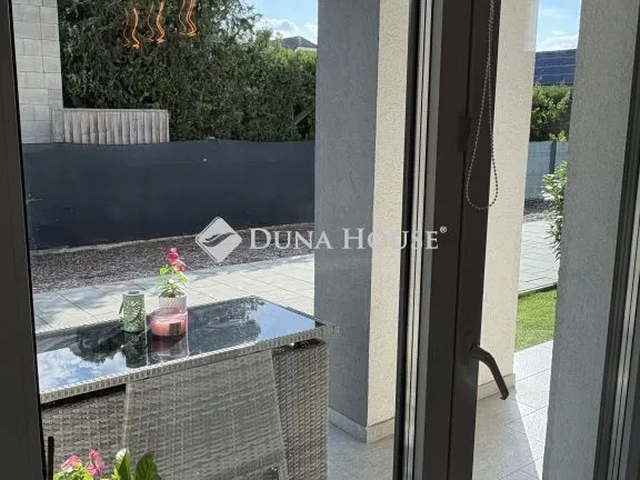 Eladó ház Újhartyán 120 nm