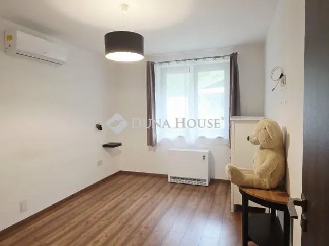 Eladó ház Palotás, Zártkert 176 nm