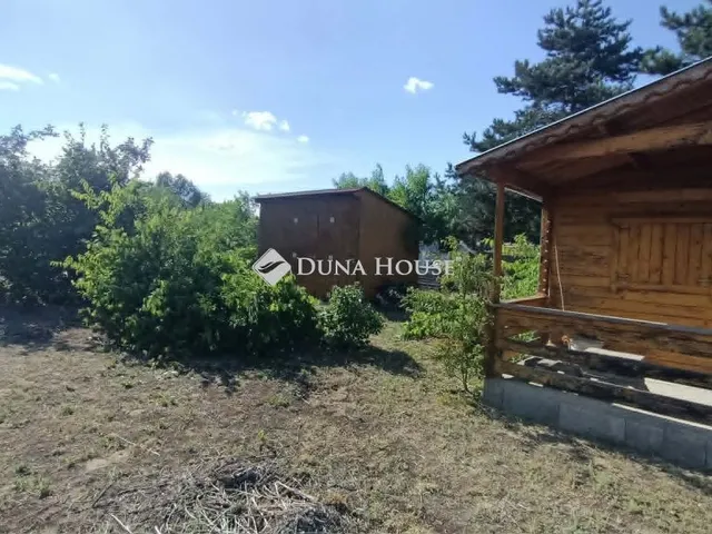 Eladó telek Őrbottyán, Diófa utca 936 nm