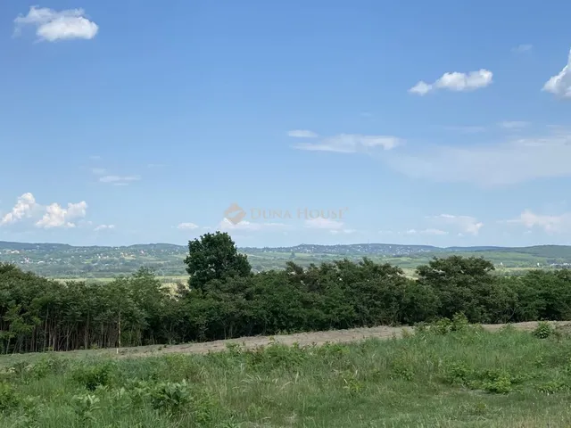 Eladó telek Mogyoród 755 nm