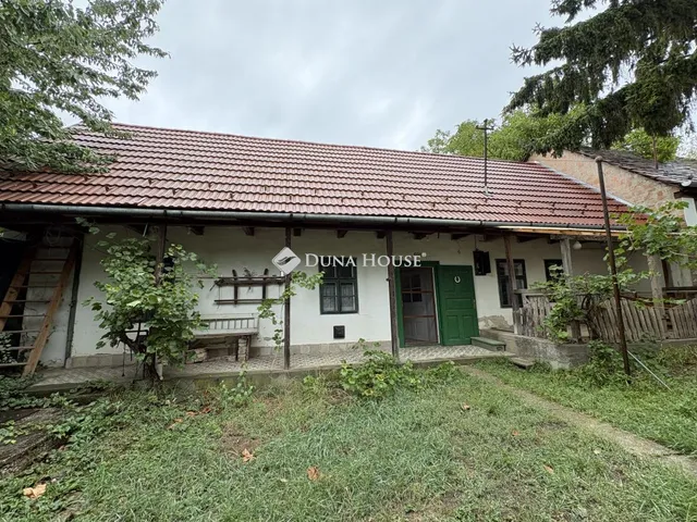 Eladó ház Nógrád, Szondi utca 76 nm