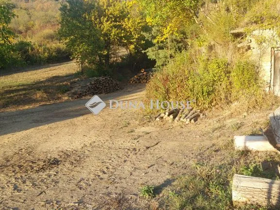 Eladó telek Alsópetény, Alkotmány út 1500 nm