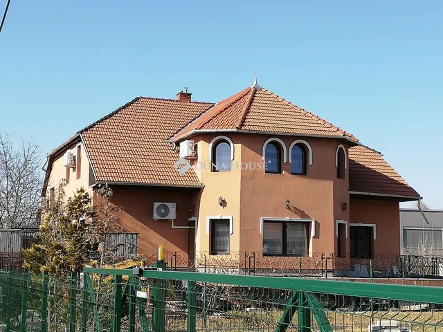 Eladó ház Miskolc 260 nm