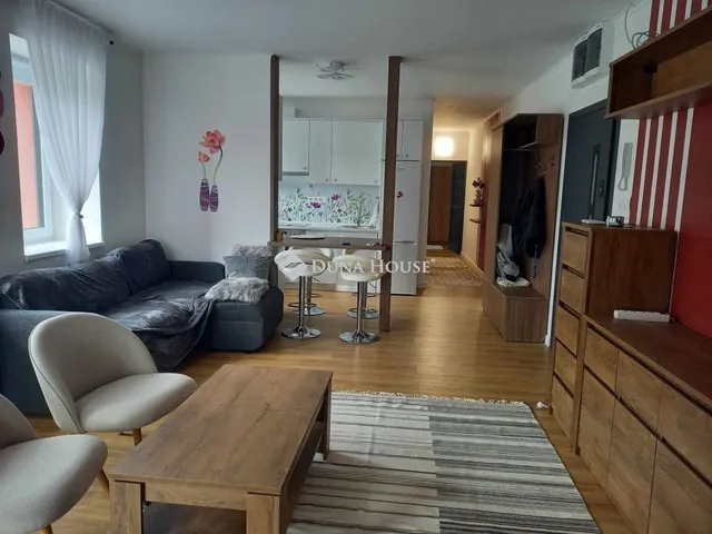 Kiadó lakás Tiszaújváros 64 nm