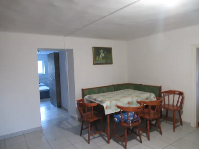 Kiadó ház Tiszaújváros 100 nm