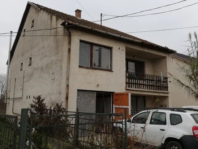 Eladó ház Hejőkeresztúr 160 nm