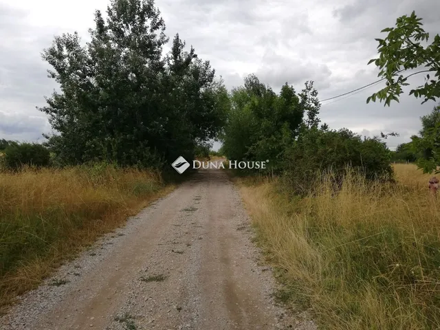 Eladó telek Hejőkeresztúr, Kenderföld utca 971 nm