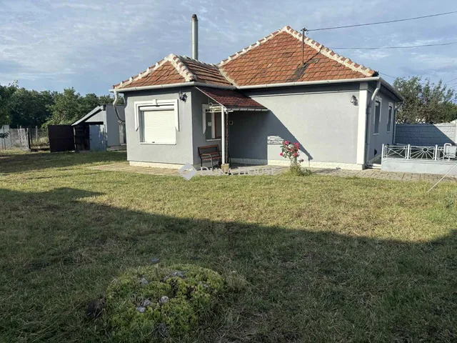 Eladó ház Sajólád, Bem apó utca 88 nm