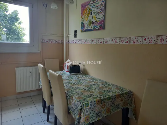 Eladó lakás Tiszaújváros 51 nm