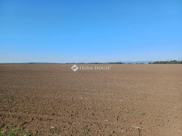 Eladó telek Emőd, Külterület 39562 nm