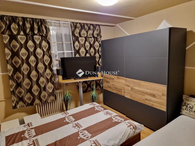 Eladó lakás Miskolc, Középszer utca 61 nm