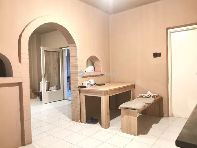 Eladó ház Tiszakarád, Ifjúság utca 205 nm