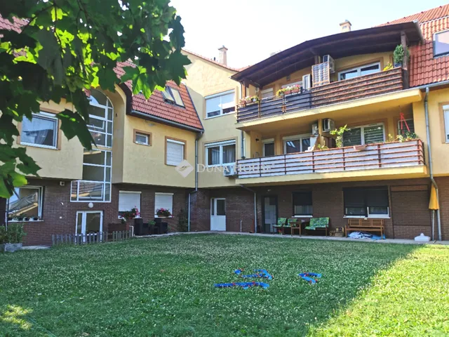 Eladó lakás Miskolc, Lévay József utca 77 nm