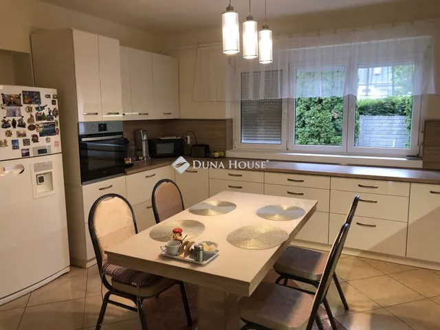 Eladó ház Miskolc 520 nm