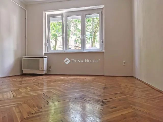 Eladó lakás Miskolc, Park utca 35 nm