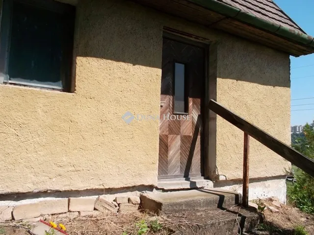 Eladó üdülő és hétvégi ház Miskolc, Benedekalja utca 25 nm