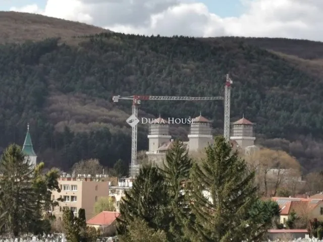 Eladó ház Miskolc, Előhegy utca 178 nm